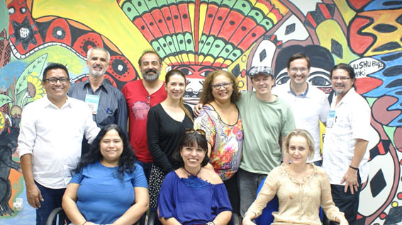 Presentes à Assembleia